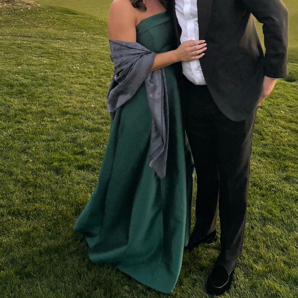 Beautiful Alfred Sung hunter green ball gown bridesmaids dress